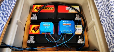 2x 12V = 24V / Batterie Ballancer / 24V 12V Converter