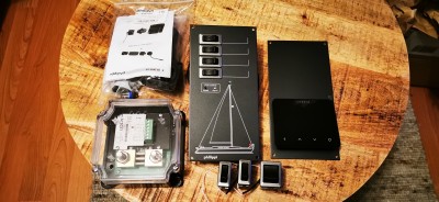 IMG_20191030_230255.jpg (2.17 MiB) 31090 mal betrachtet Neuer Landanschluss, Simarine Pico, Philippi Schalttafel und noch ein paar einzelne Schalter