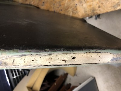 Holze und Ablösungen.jpg (1.78 MiB) 7776 mal betrachtet Es wird das Holz sichtbar. Die Außenschale löst sich teilweise.