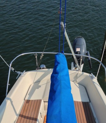 Achterstag.JPG (940.32 KiB) 248173 mal betrachtet Achterstagspanner mit Talje