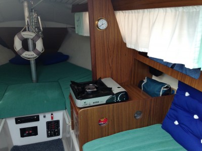 IMG-1871.JPG (1.92 MiB) 8615 mal betrachtet Kajüte mit Kocher